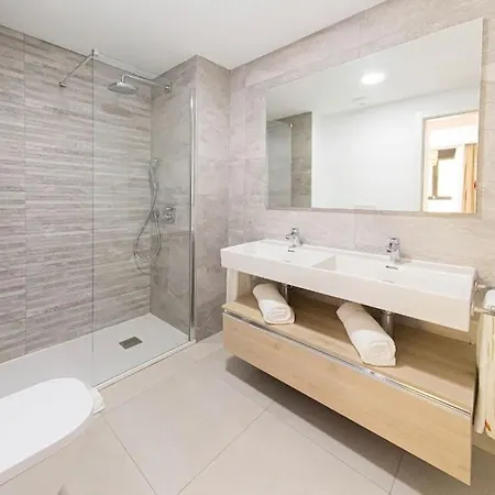 New Modern Apart.in Estepona/3bedrms/gym/sea Views