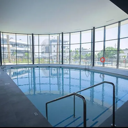 New Modern Apart.in Estepona/3bedrms/gym/sea Views アパート