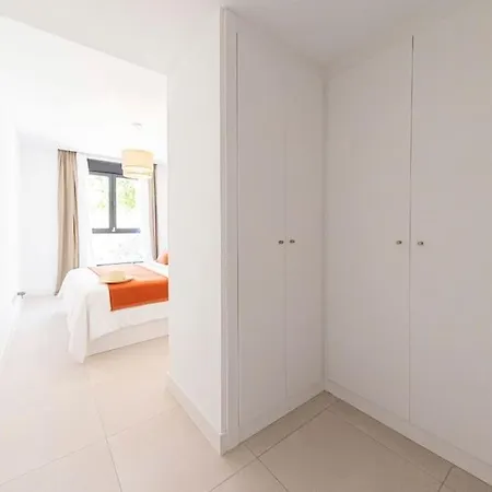 New Modern Apart.in Estepona/3bedrms/gym/sea Views