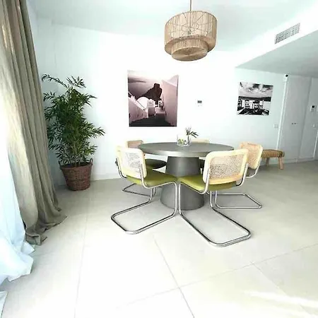New Modern Apart.in Estepona/3bedrms/gym/sea Views